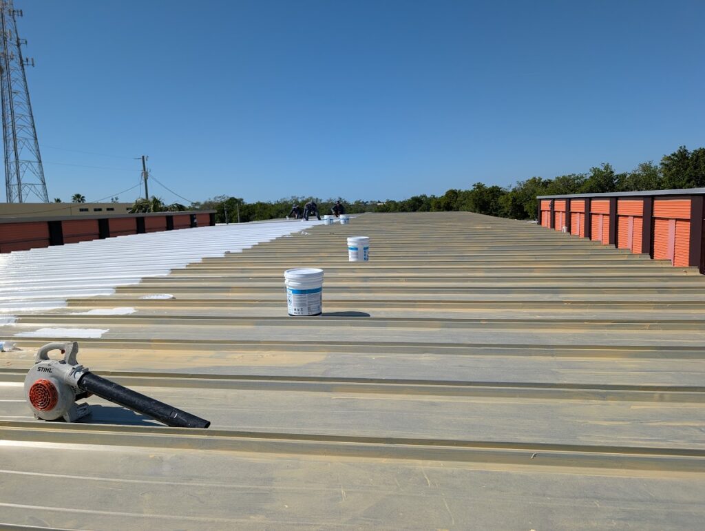 Flat roof with coating